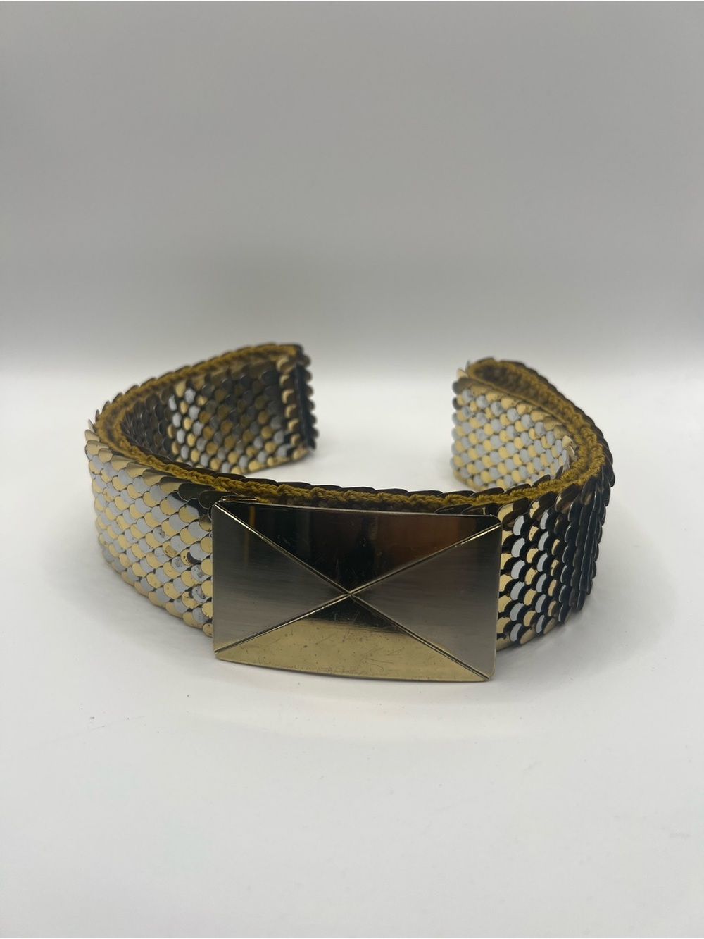Vintage 70s 80s Two-Tone Metallic Scale Stretch Belt | Gold & Silver Disco Cinch